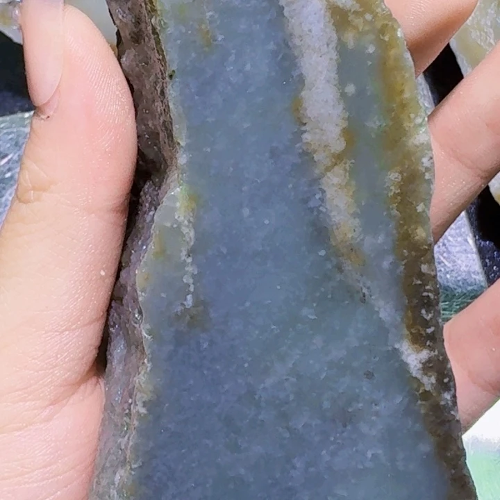 未镶嵌和田玉（糖玉）珠宝半成品