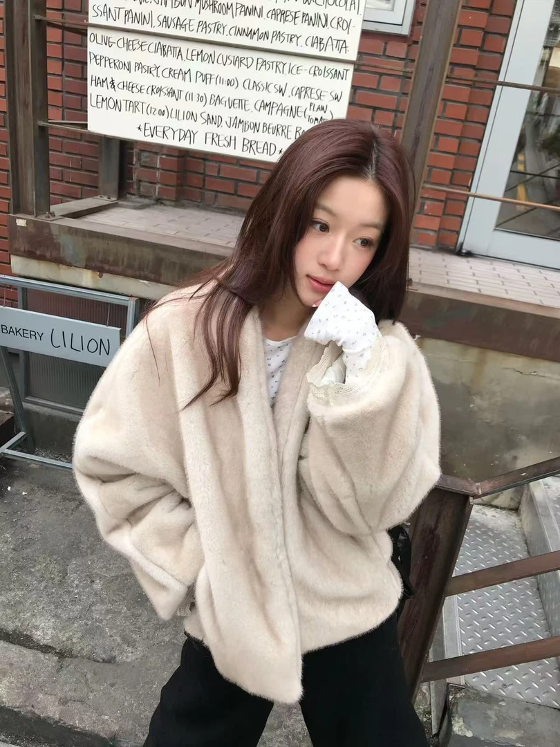 2025秋冬新款韩系V领开衫时尚毛毛外套女短款皮毛一体阔腿裤套装