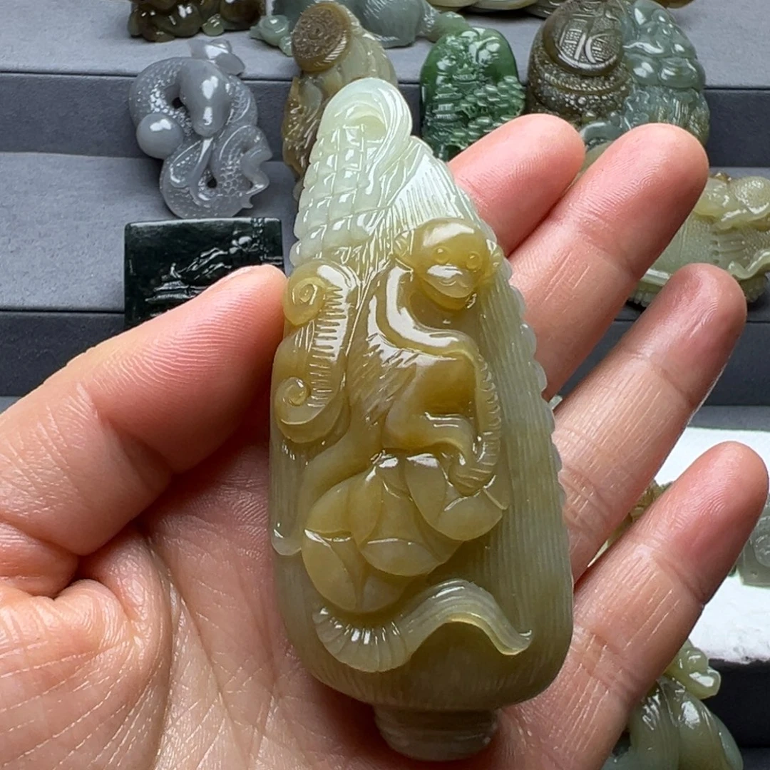 和田玉颈饰未镶嵌意*