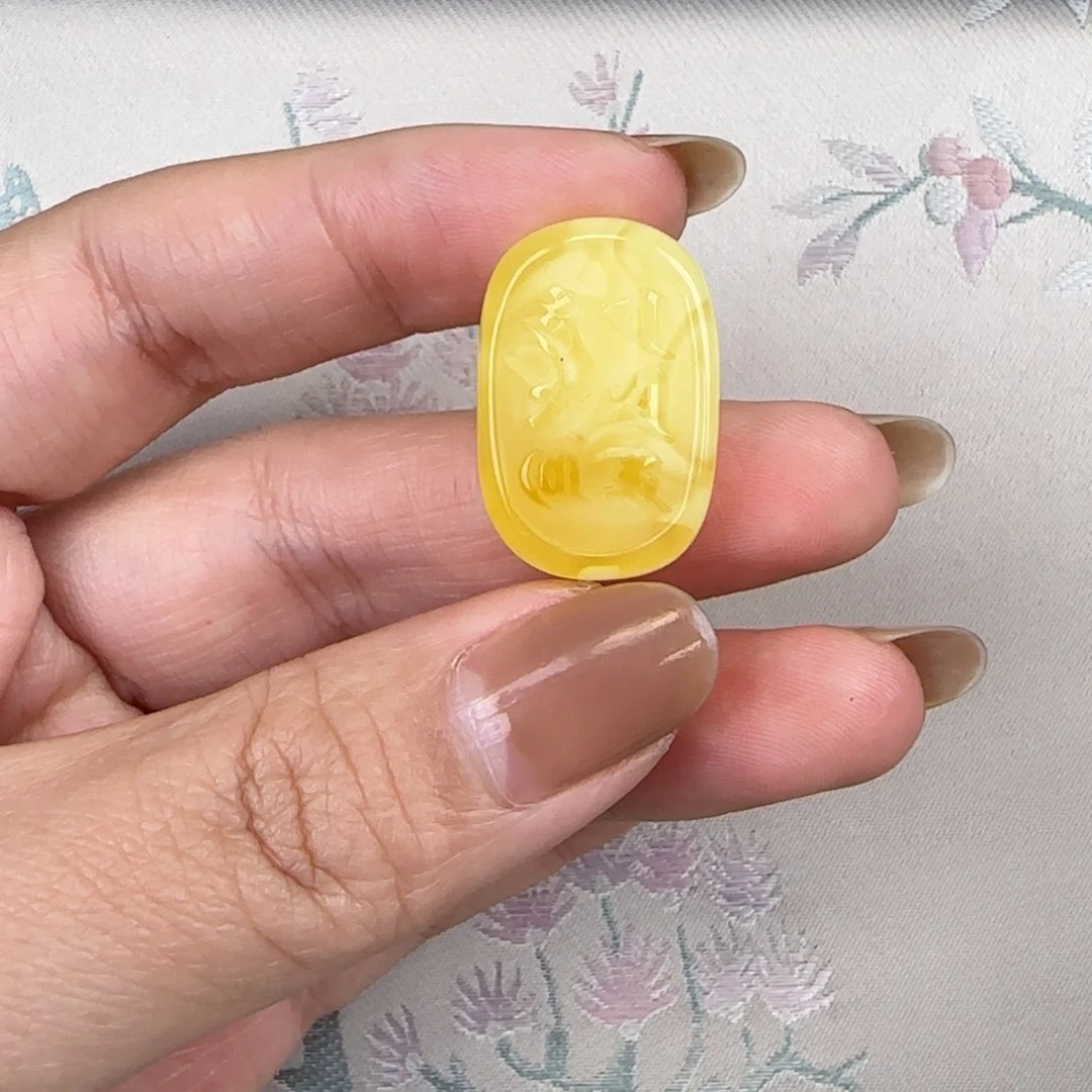 蜜蜡吊坠(不含链)未镶嵌