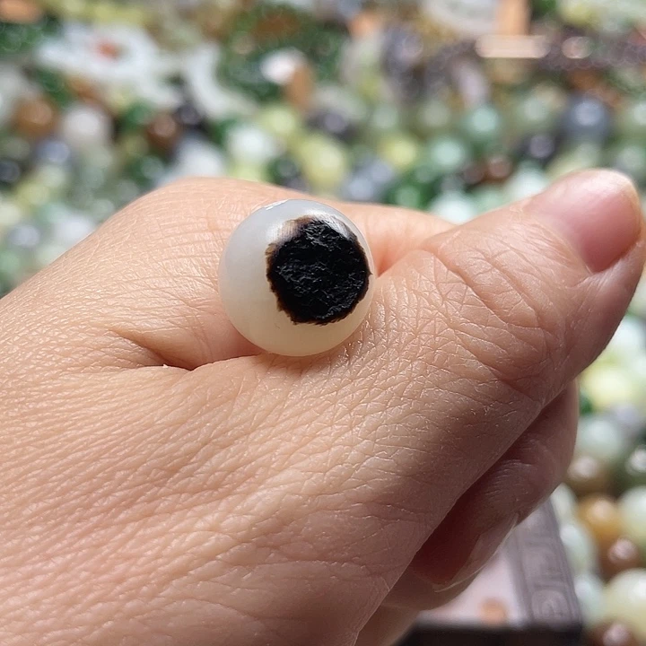 未镶嵌和田玉车挂听**曲