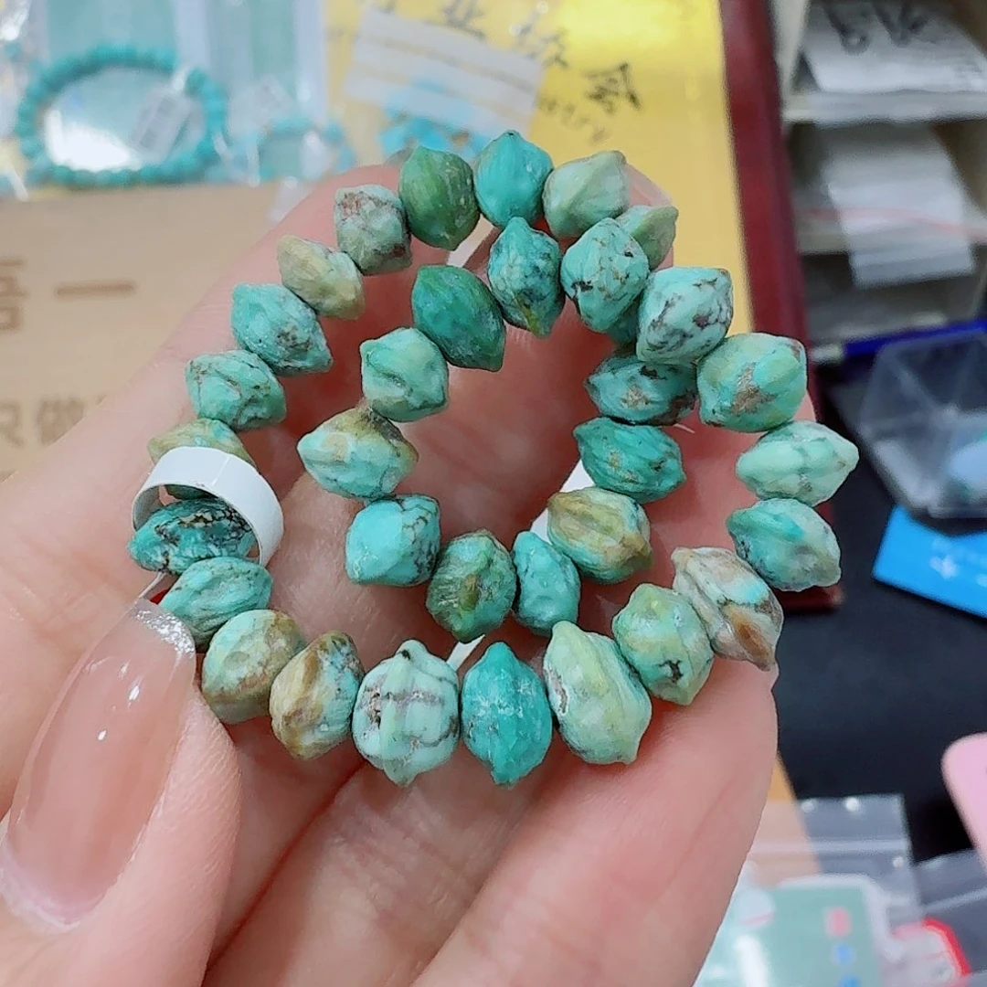 未镶嵌绿松石珠宝奇石