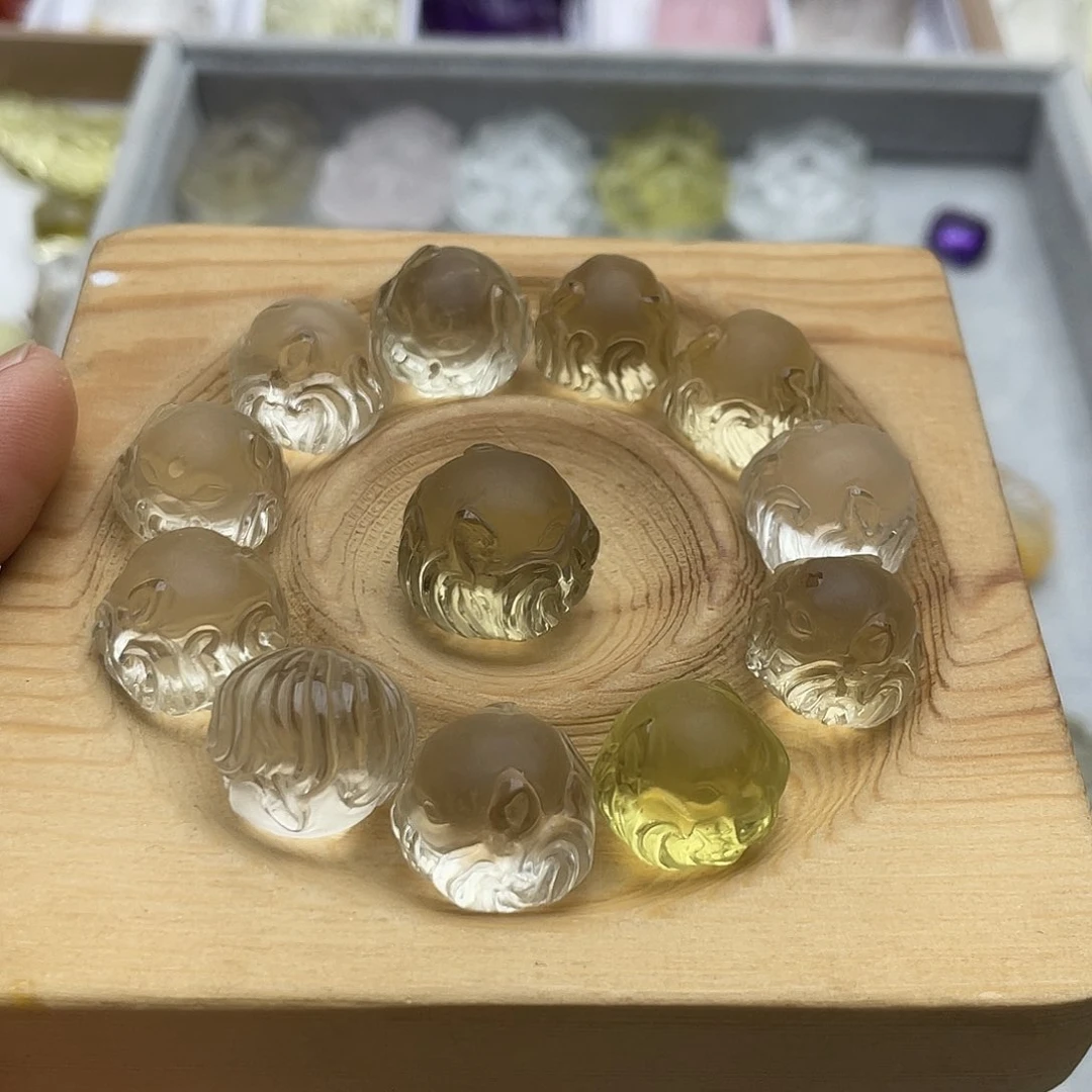 未镶嵌吊坠(不含链)水晶真*?