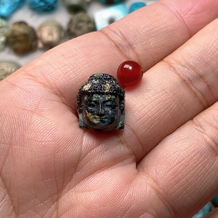 南红玛瑙未镶嵌颈饰