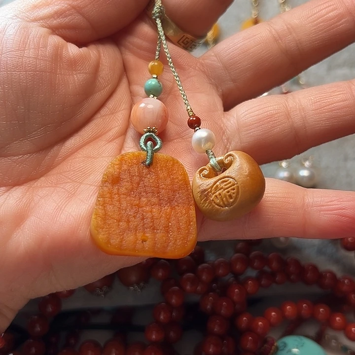 染料紫檀（血檀）吊坠