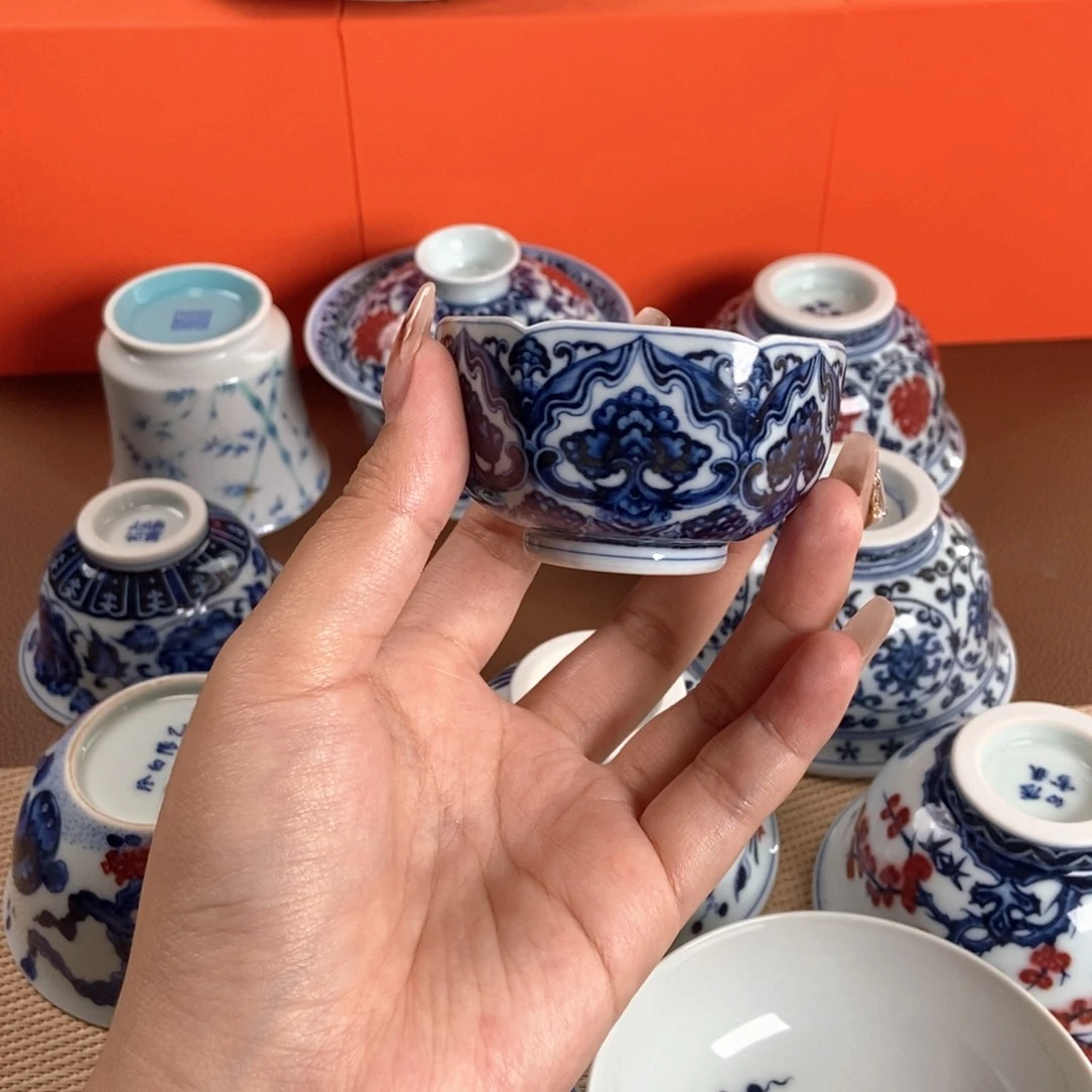 洪印慕名青花宝相九色鹿六方杯