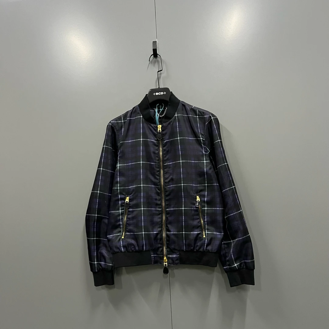 99新 BURBERRY/博柏利 h925  格纹棒球夹克 48码 206908