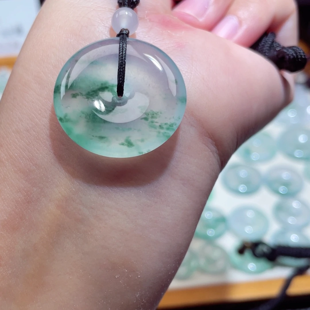 颈饰未镶嵌翡翠扣子