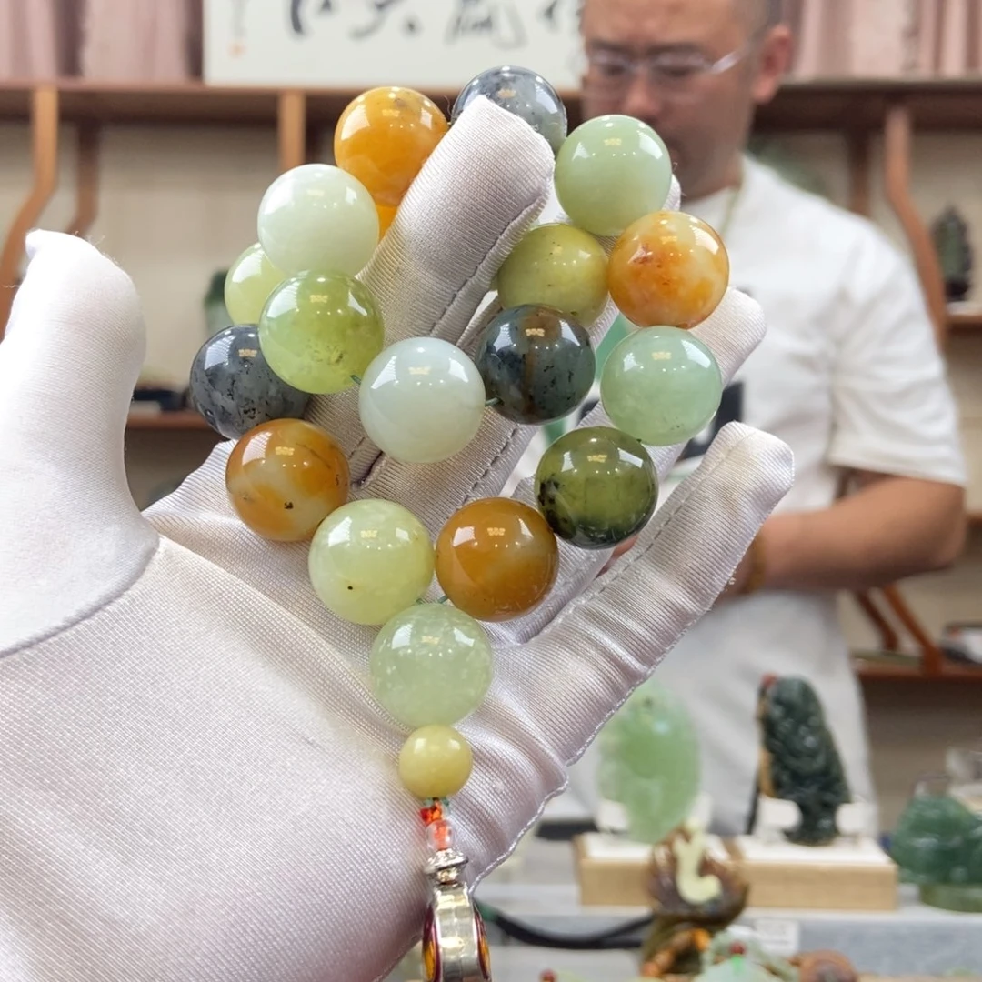 爱***峰蛇纹石玉未镶嵌手持