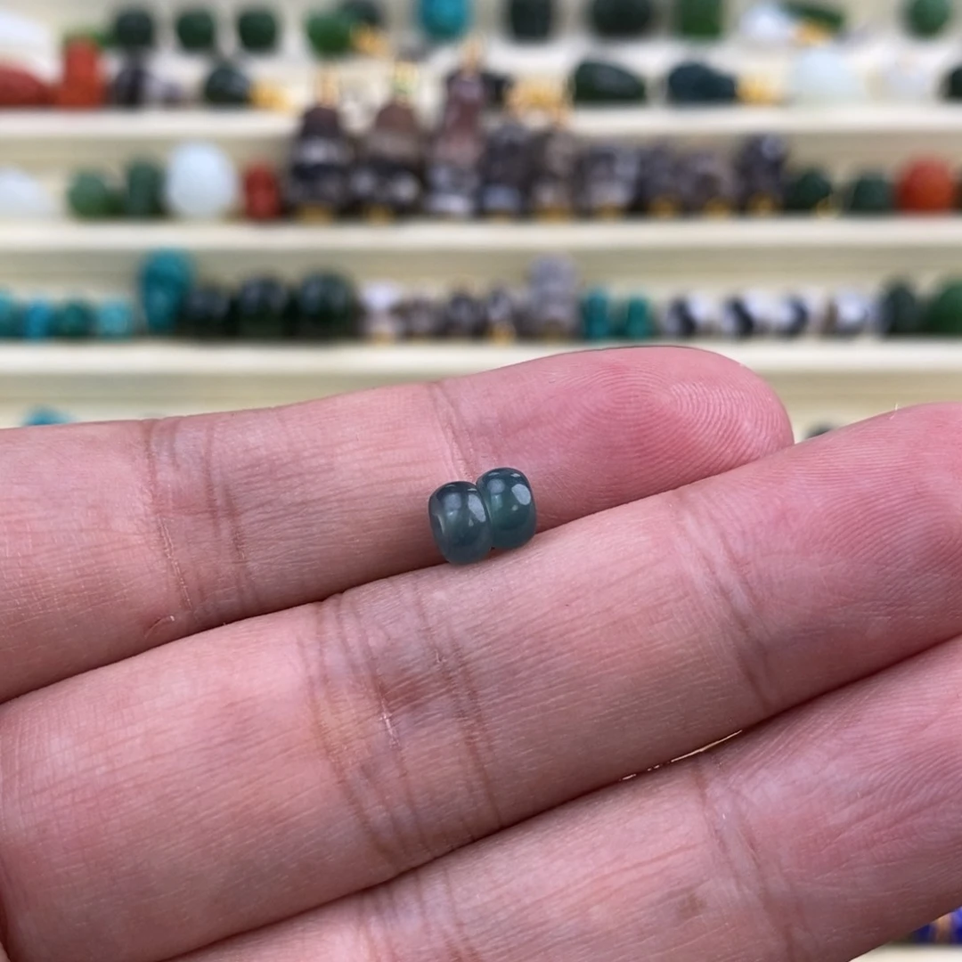 翡翠颈饰未镶嵌隔珠