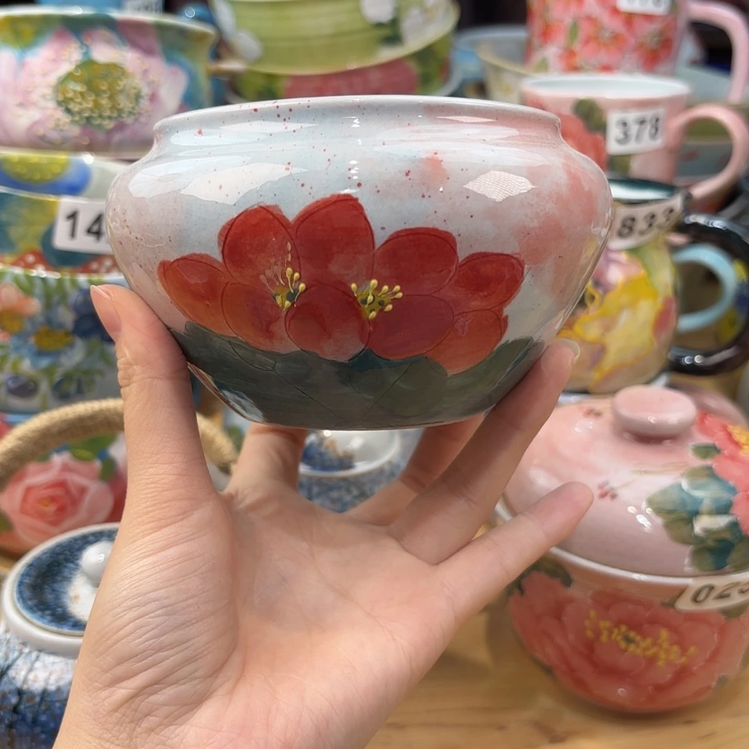 瓷片兔兔哈哈哈的样子太