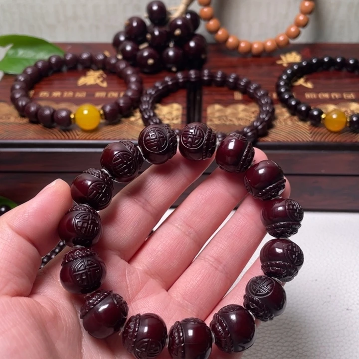 红***雪手串/手链橄榄核猴头手串