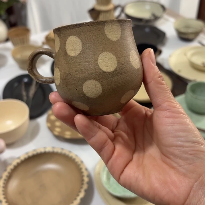 陶刘超手作奶咖波点小胖梨