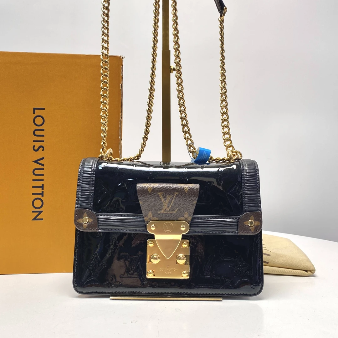 99新 LouisVuitton/路易威登 思斯专属 黑色漆皮链条包 THCI1470