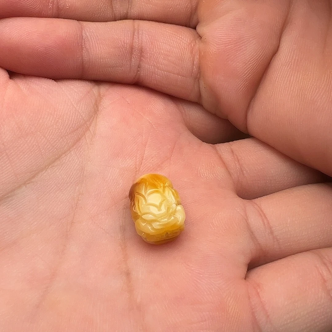 蜜蜡颈饰未镶嵌貔貅提溜吊坠