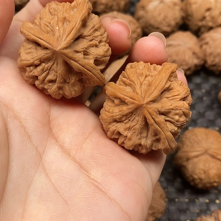 吊坠文玩核桃玉玺三棱39