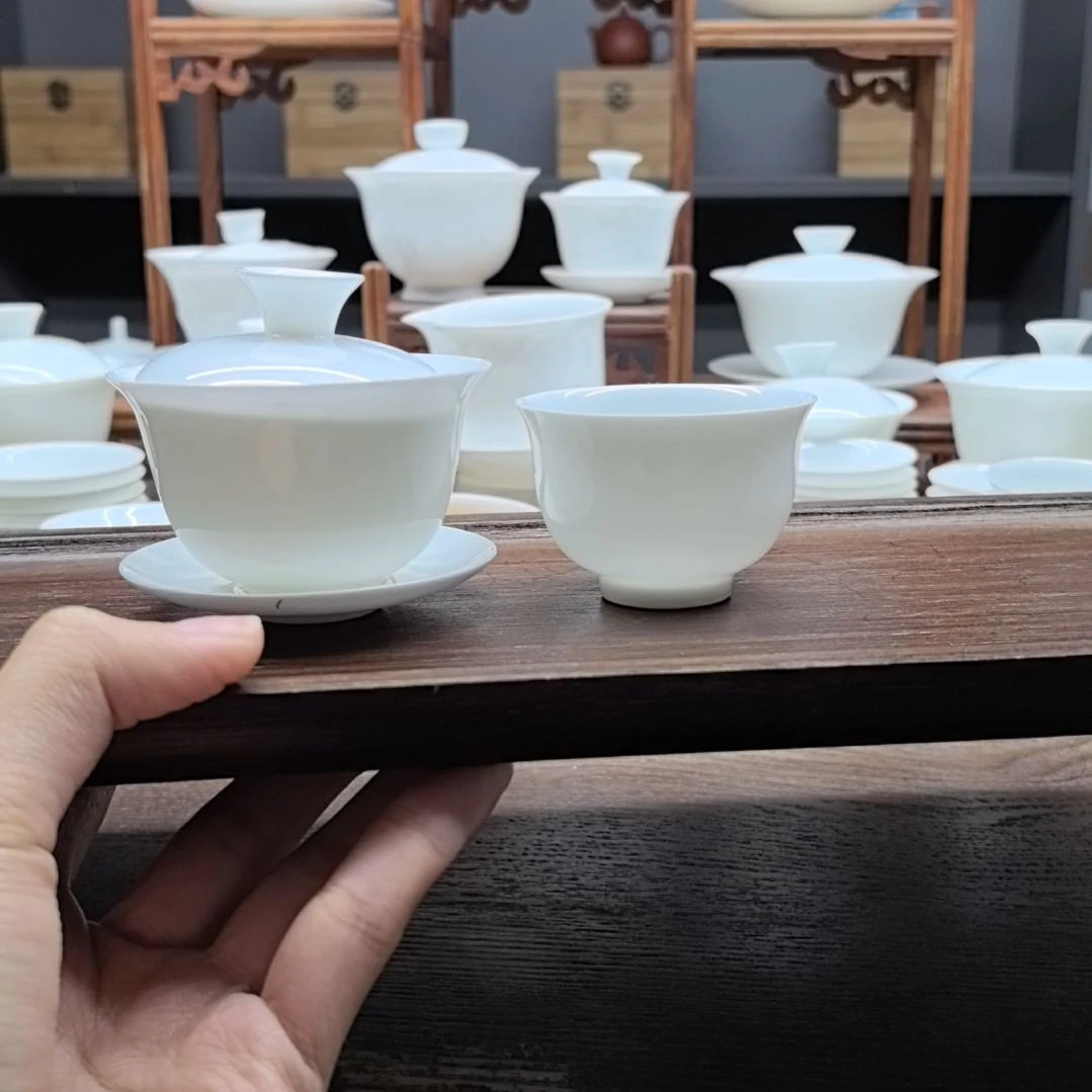 威***～70毫升元宝盖碗+反口杯1个