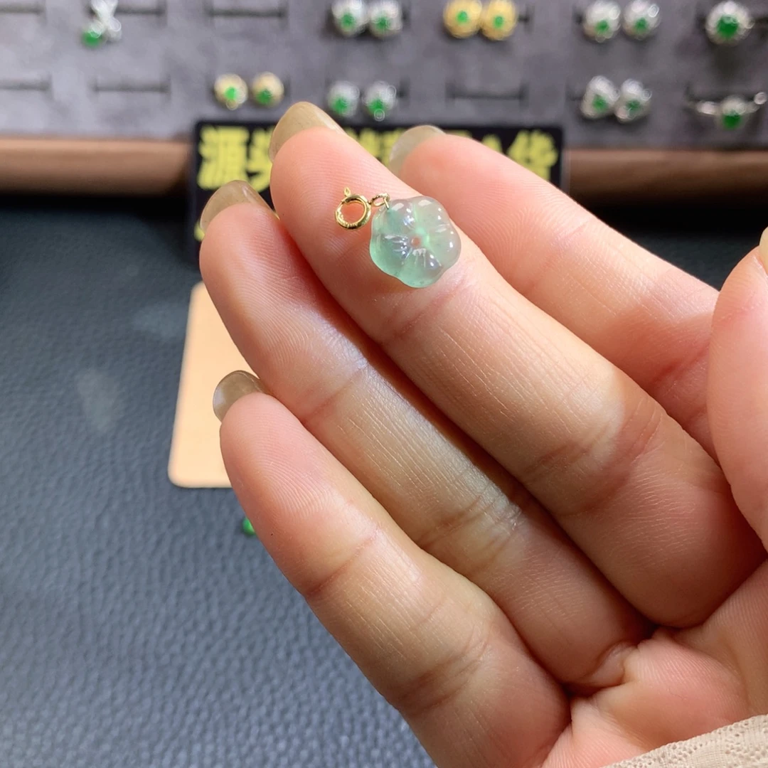 健***安翡翠18K金镶嵌颈饰花