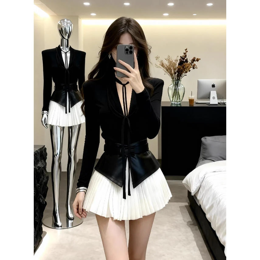 秋季新款日常通勤黑色V领长袖修身系带上衣+白色百褶半身裙两件套