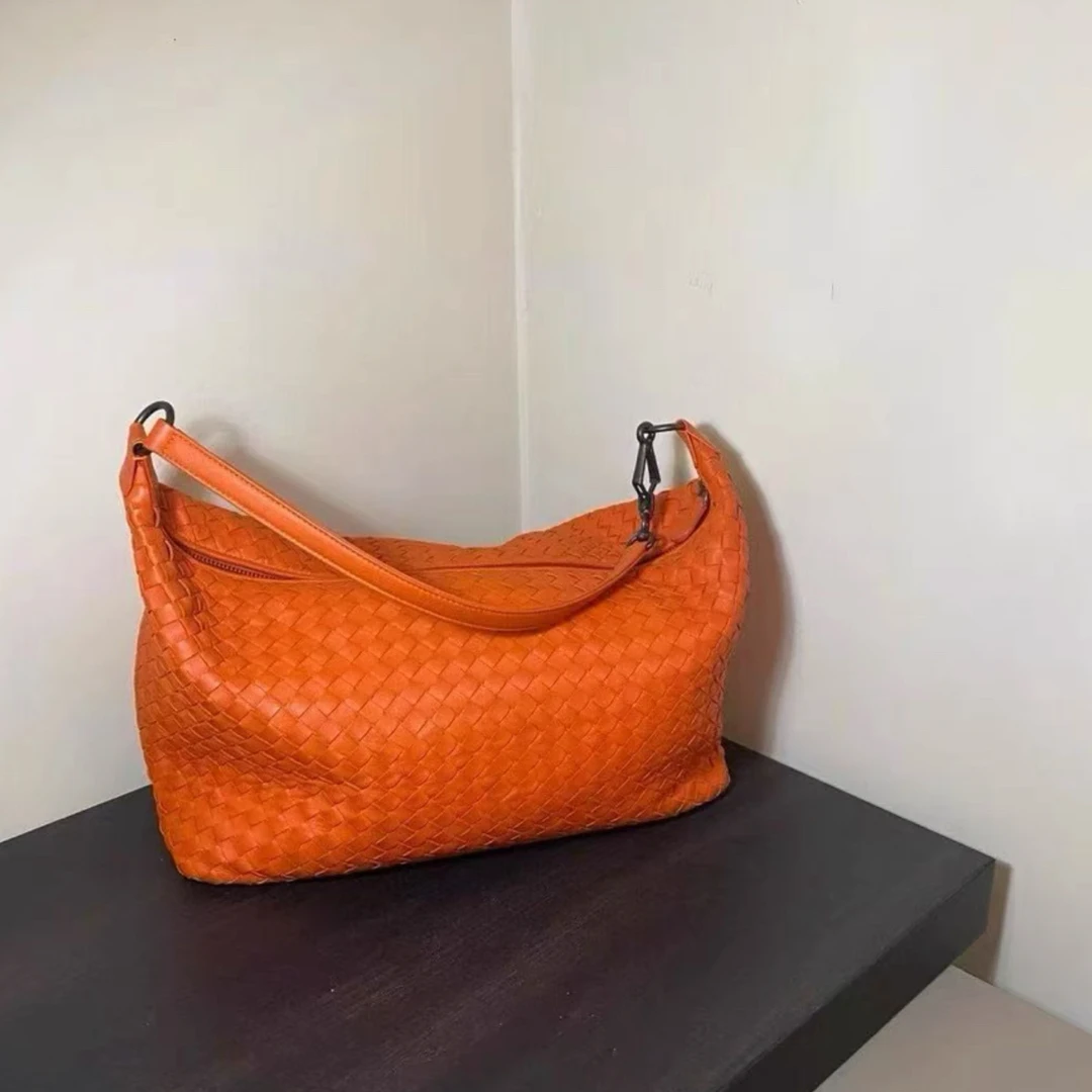 95新 BOTTEGA VENETA/葆蝶家 葆蝶家/单肩包/1525