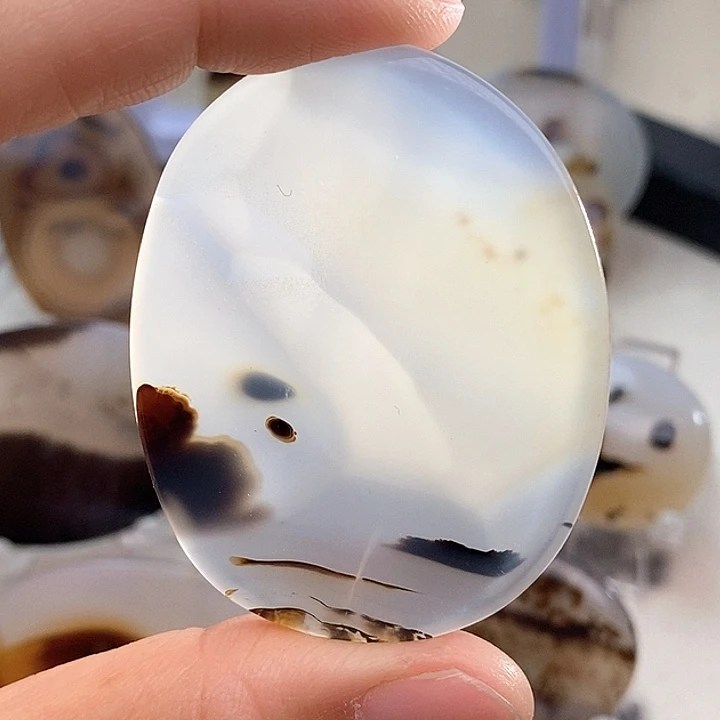 玛瑙/玉髓颈饰未镶嵌