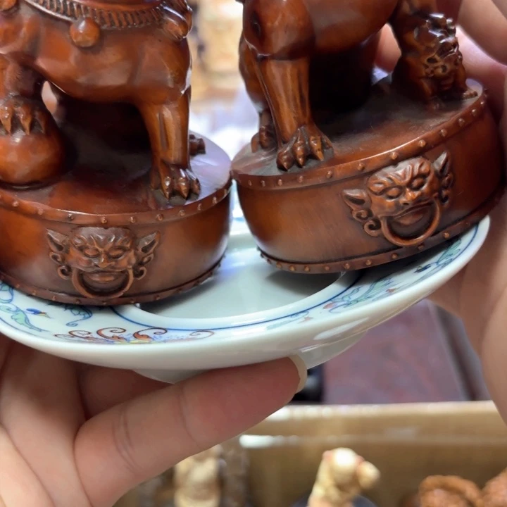 瓷片棠****傅精致雕刻工艺