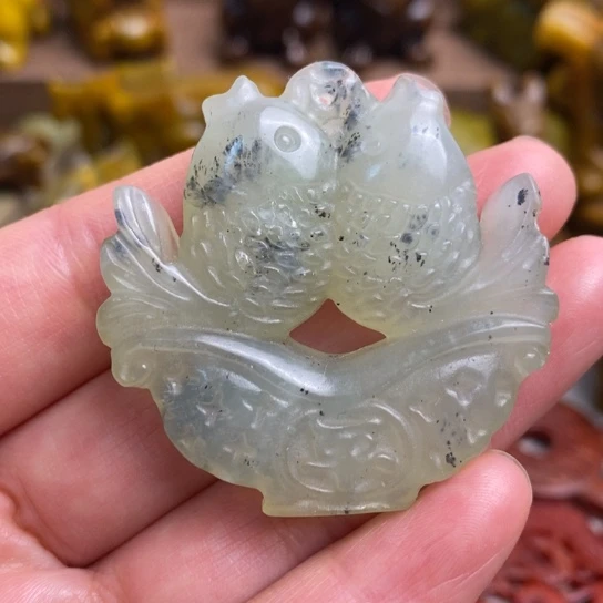 蛇纹石玉未镶嵌颈饰111
