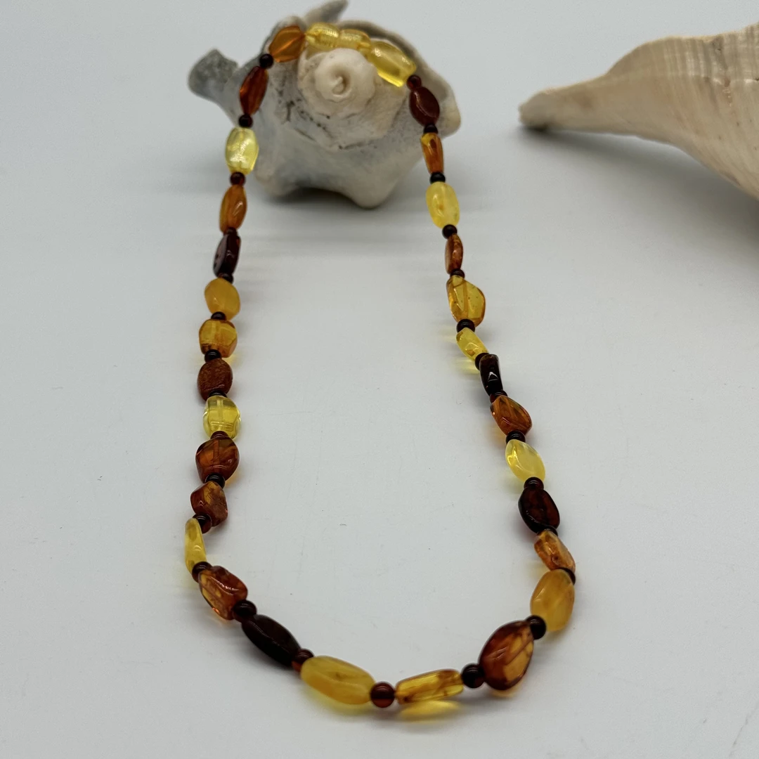 Bak gvzal jawayirat 乔美首饰琥珀彩色项链