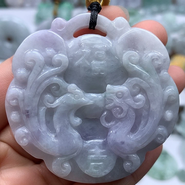 翡翠未镶嵌颈饰龙凤呈祥两面工艺福利