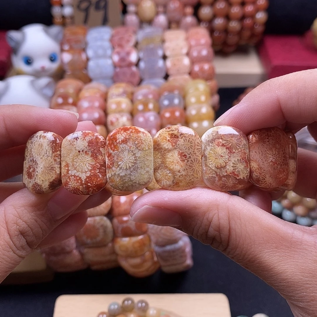 硅化珊瑚（珊瑚玉）手牌未镶嵌皮花 10