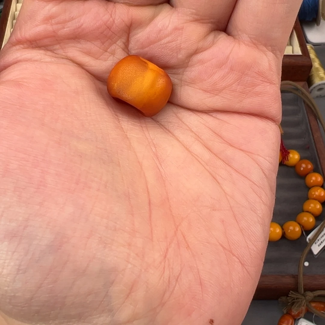 琥珀裸石未镶嵌吉**贝定制