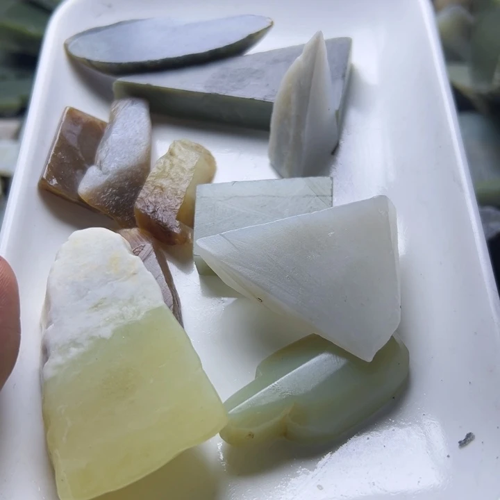 知***乐和田玉（糖玉）未镶嵌挂件