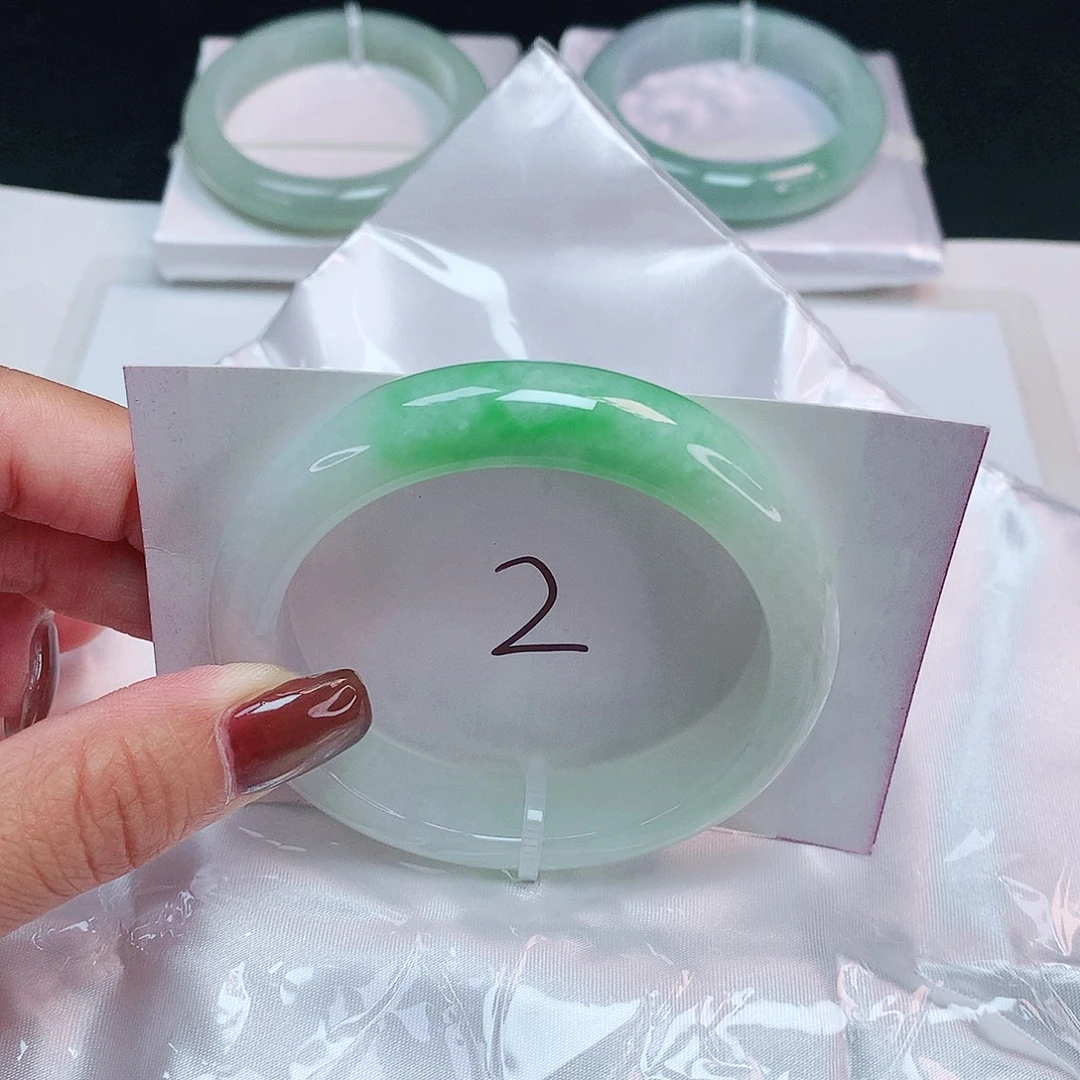 翡翠未镶嵌手镯 正圈54+ 推荐