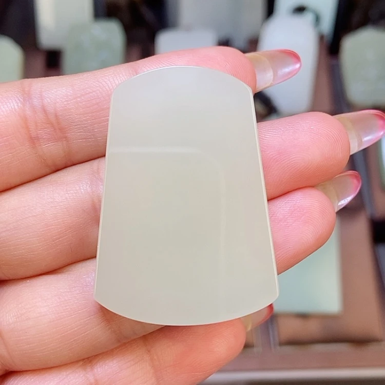 【闪购商品】颈饰未镶嵌和田玉