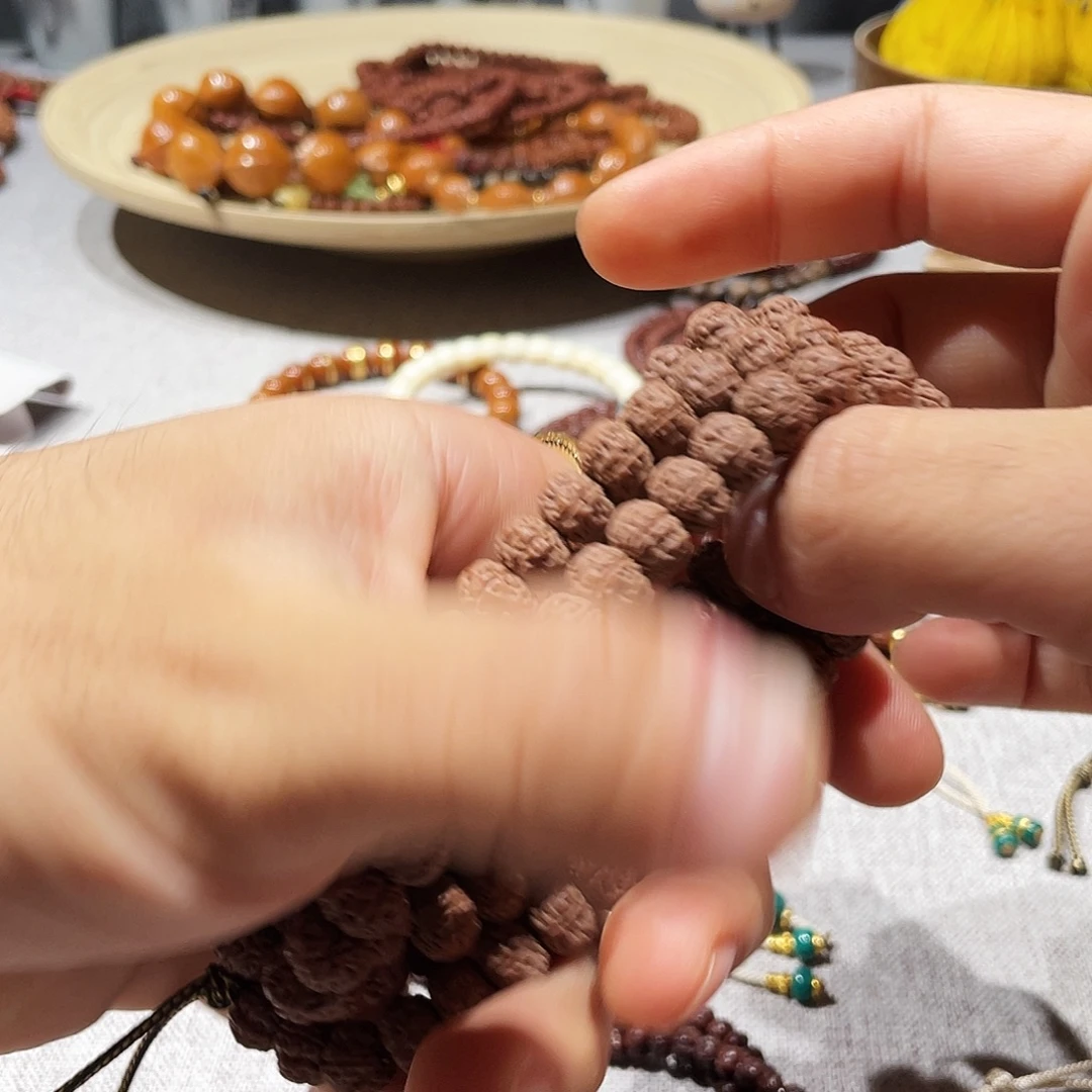 狮****金刚菩提吊坠老树王108尺寸9mm