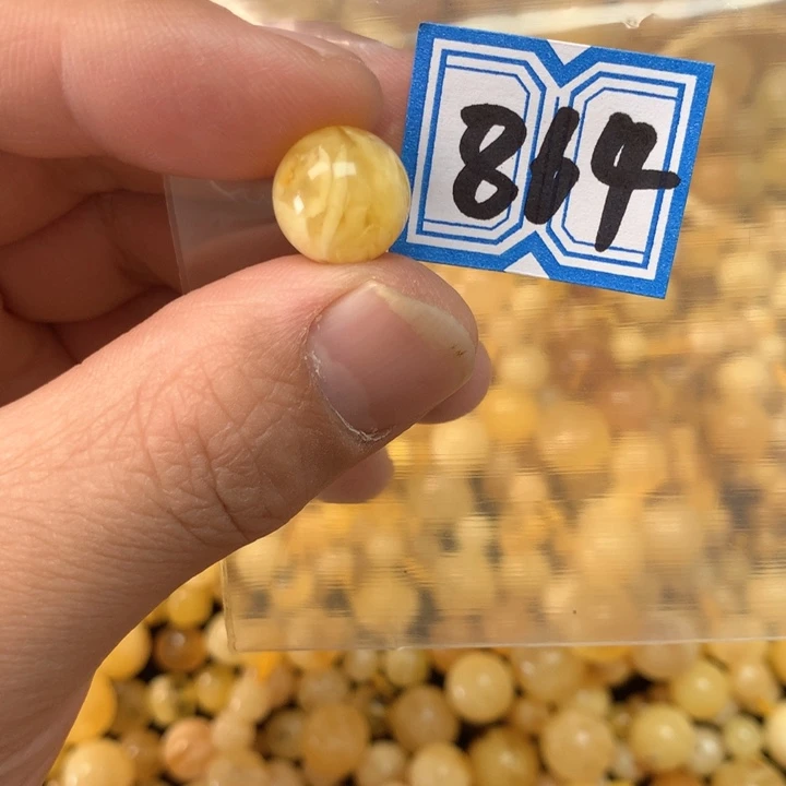 裸石琥珀未镶嵌12.4