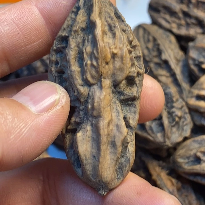 文玩核桃吊坠娜姐110