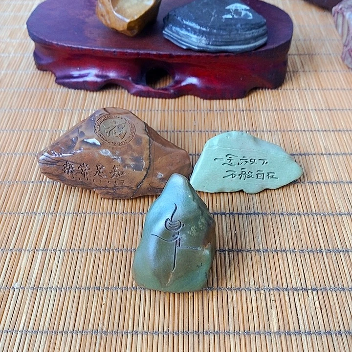 禅***心原石雕刻工艺品手把摆件