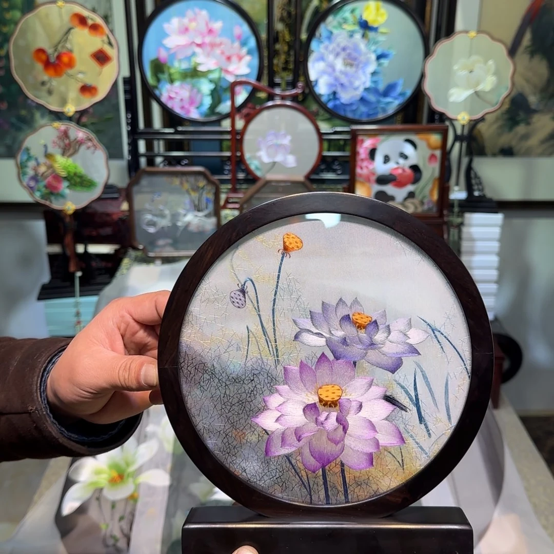 刺绣刺绣工艺精湛