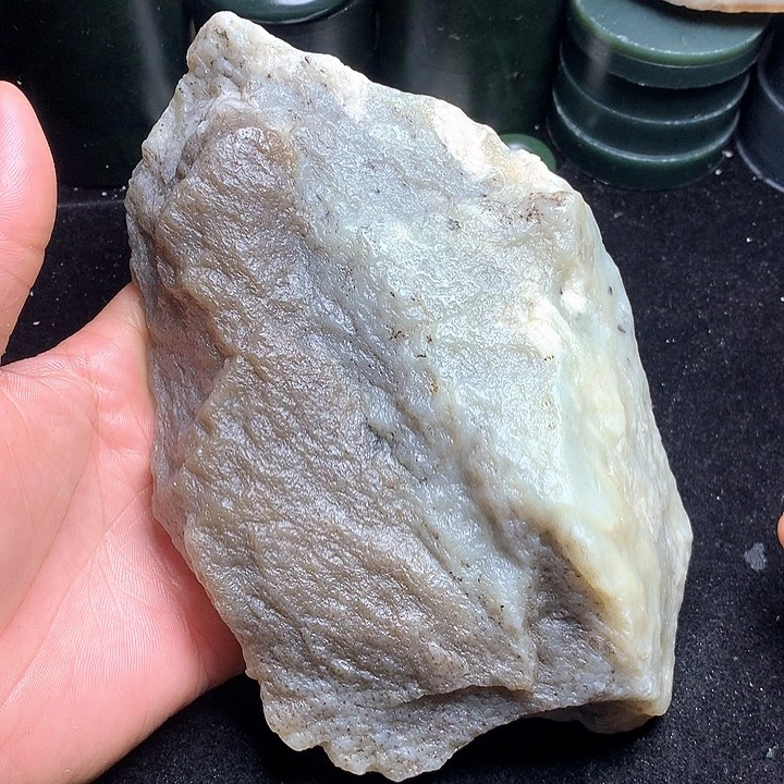 和田玉（糖玉）未镶嵌珠宝奇石