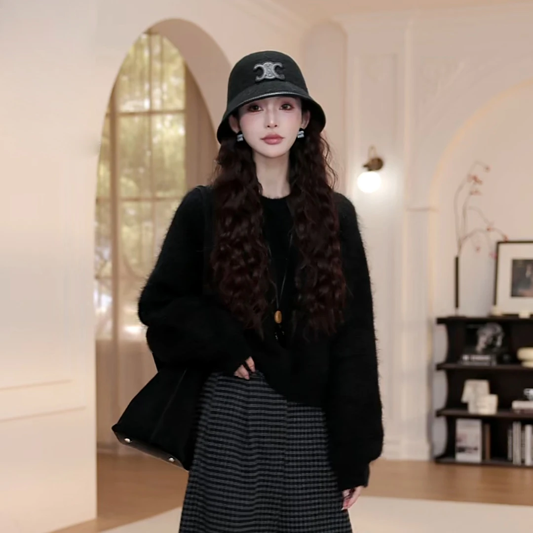 【YANYAN】纯色圆领针织衫女秋季新款保暖舒适百搭套头长袖毛衣9040