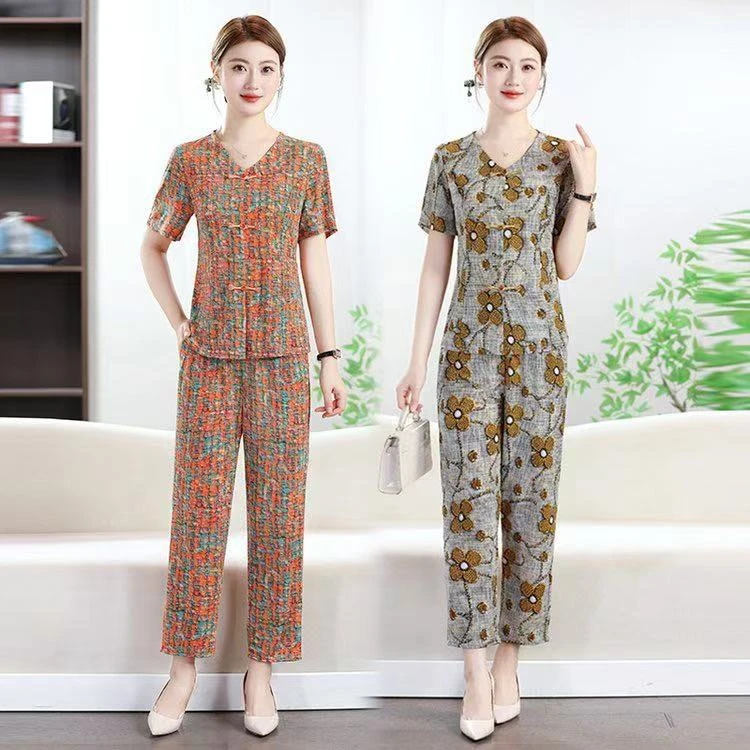 2025显瘦中老年女装夏装短款套装妈妈装上衣+裤子