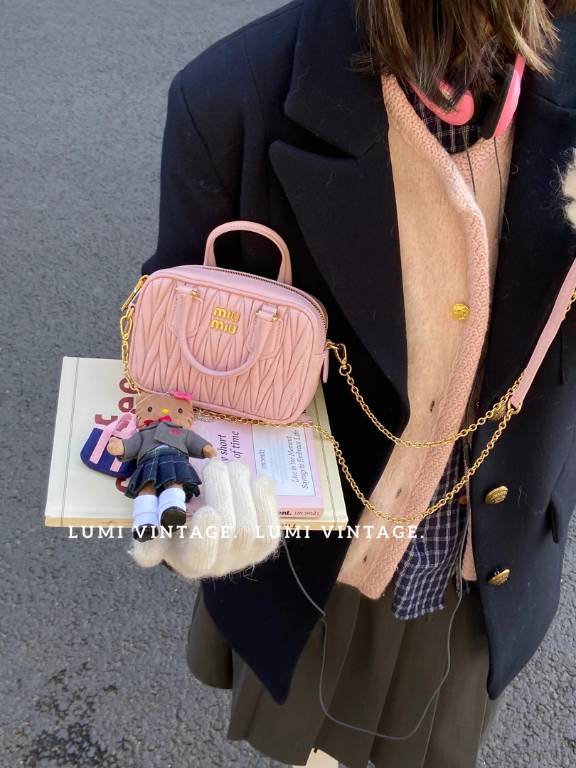 95新 MIU MIU/缪缪 雪衣粉褶皱羊皮mini保龄球 30538049