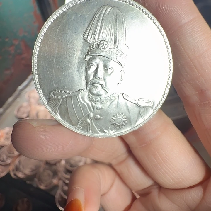 铜高帽飞龙。白铜镀银。