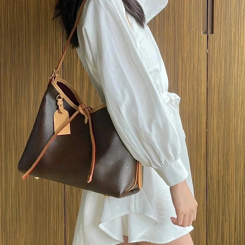 2025爆款单肩包收纳包（左）