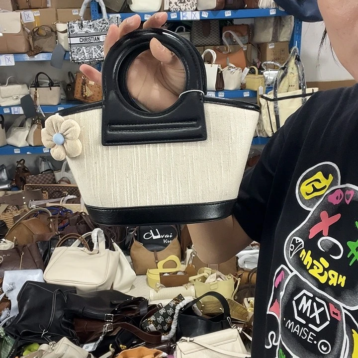 塑料249健健康康平平安安