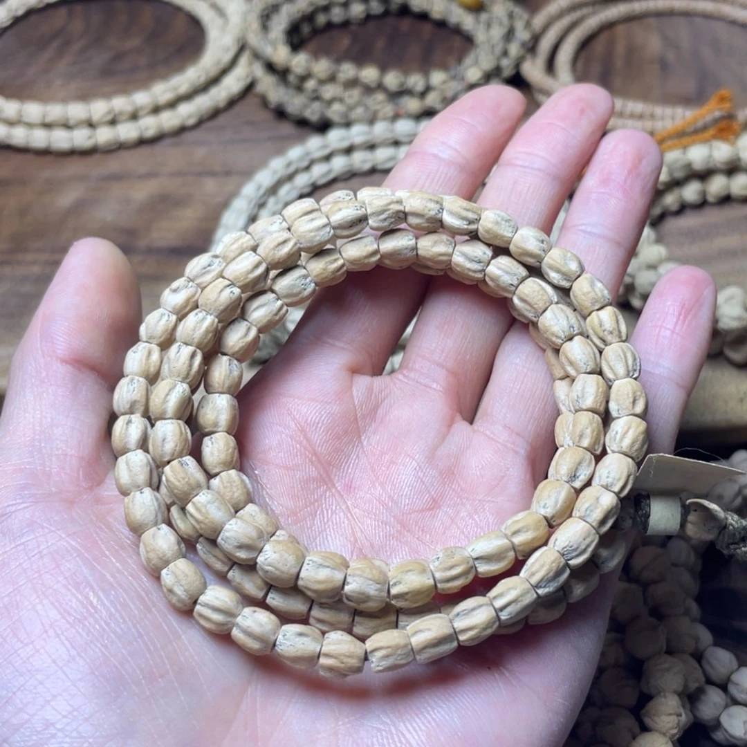 柏香籽/百香籽手串沉****?