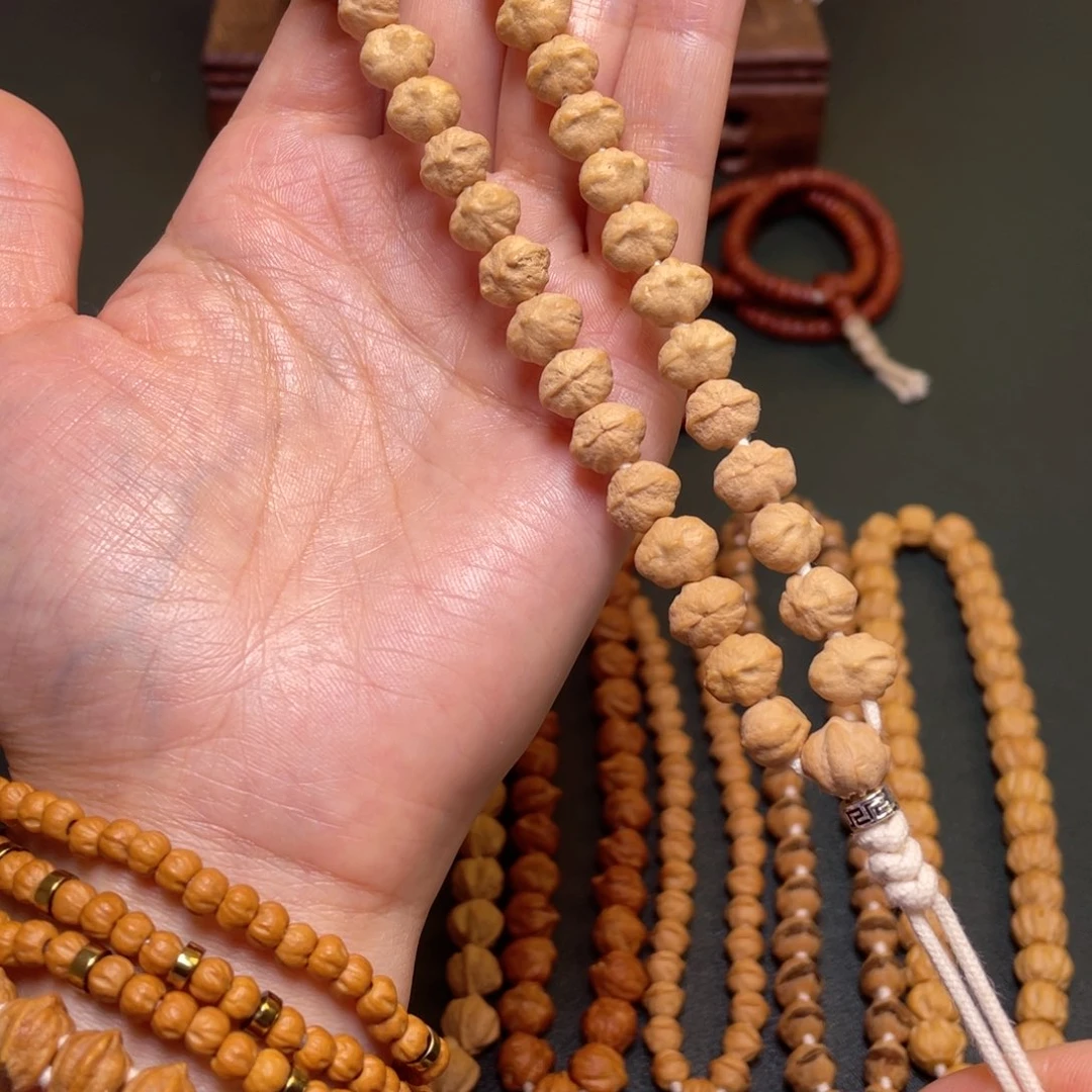 柏香籽/百香籽吊坠旺仔手持