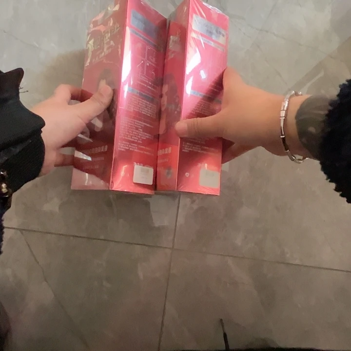 自然黑染发剂拍一发二。
