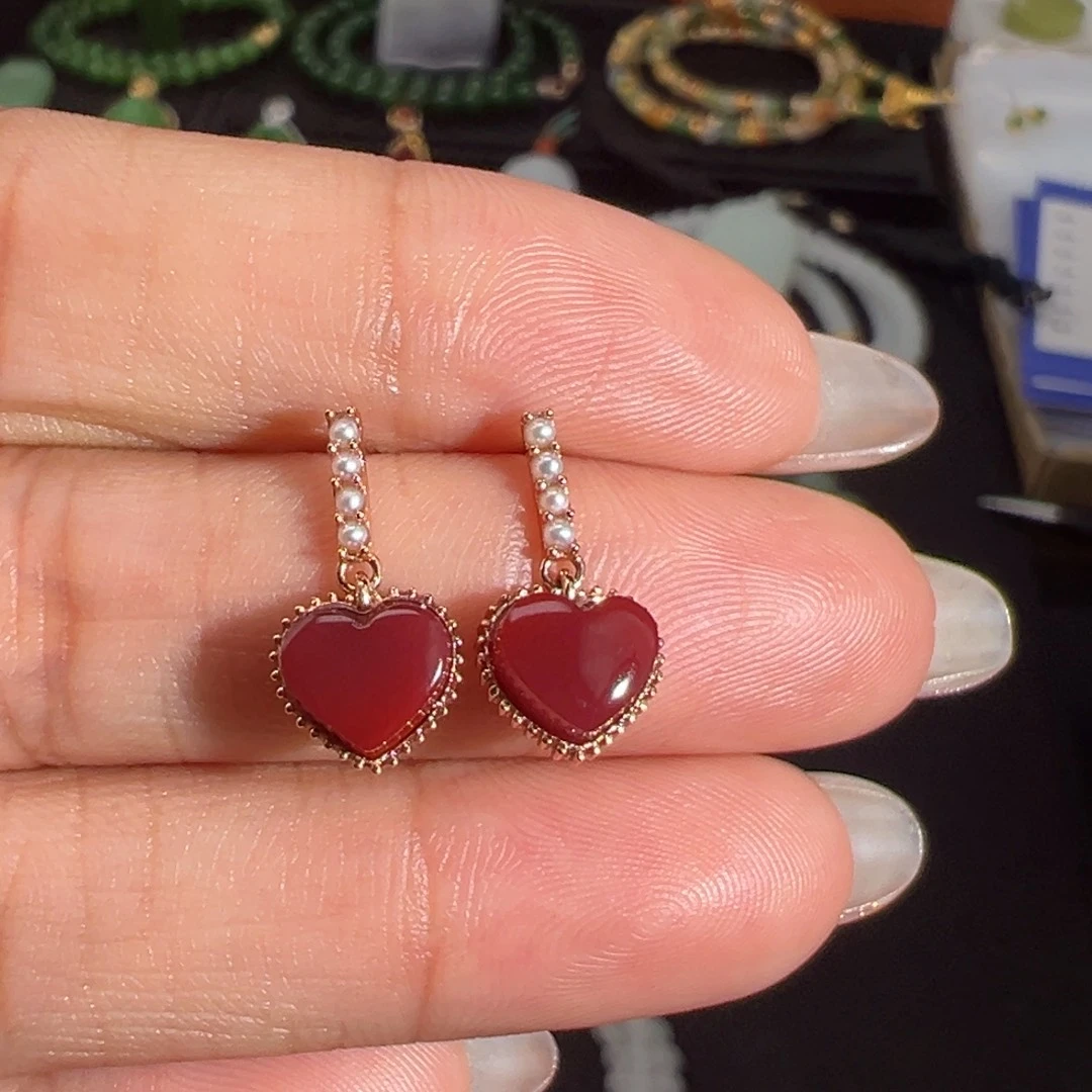 南红玛瑙18K金镶嵌耳坠原矿牛血红爱心耳坠厚金